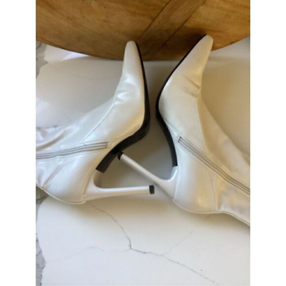 Zara Womens Euro Off White Mid Height 4” Boot Sz 38 (7.5) Zip Closure - Picture 7 of 14